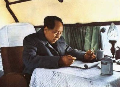 毛泽东为啥看杜《周易》